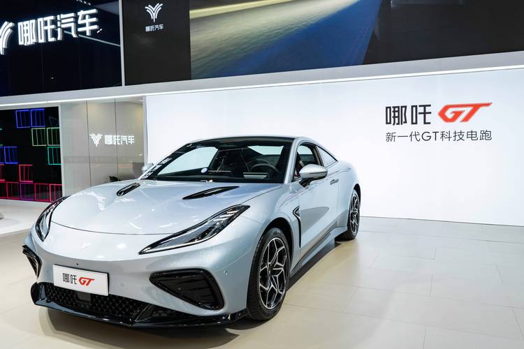 深圳盐田区风海信企业管理咨询哪吒汽车在智能汽车领域的表现，领途汽车在新能源汽车市场中的影响力